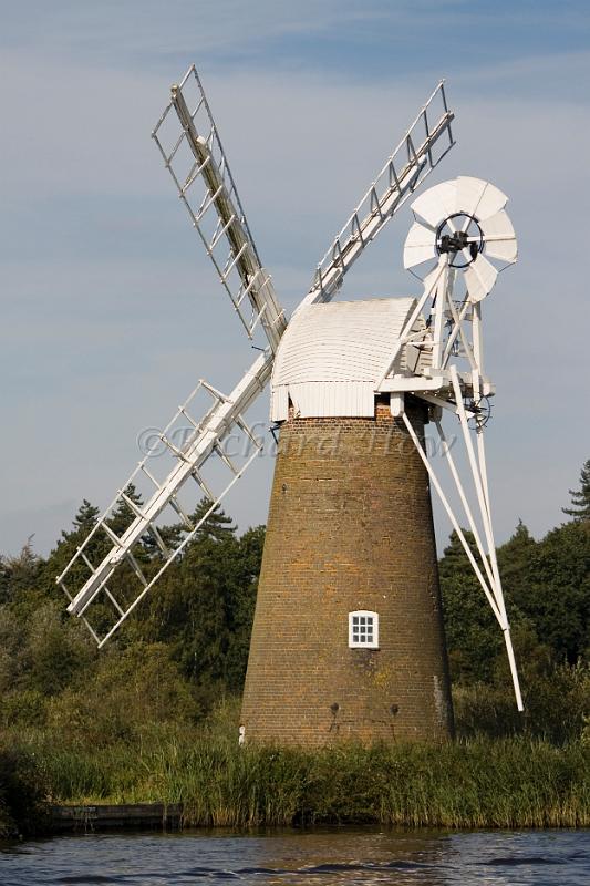 broads windmill 4.jpg